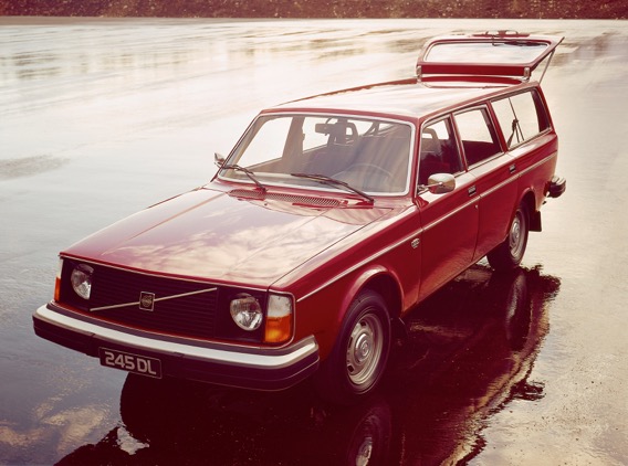 5953_Volvo_245_DL