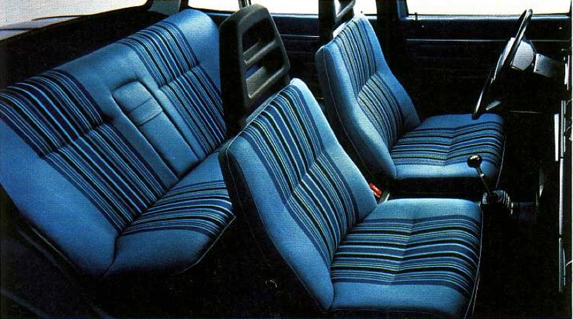 1975 - interieur bayadere bleu