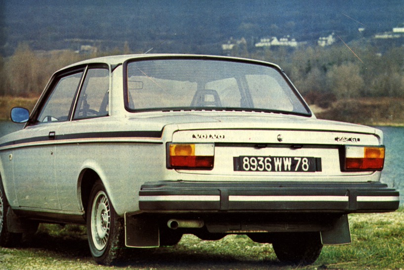242 GT 1978 vue arrière 